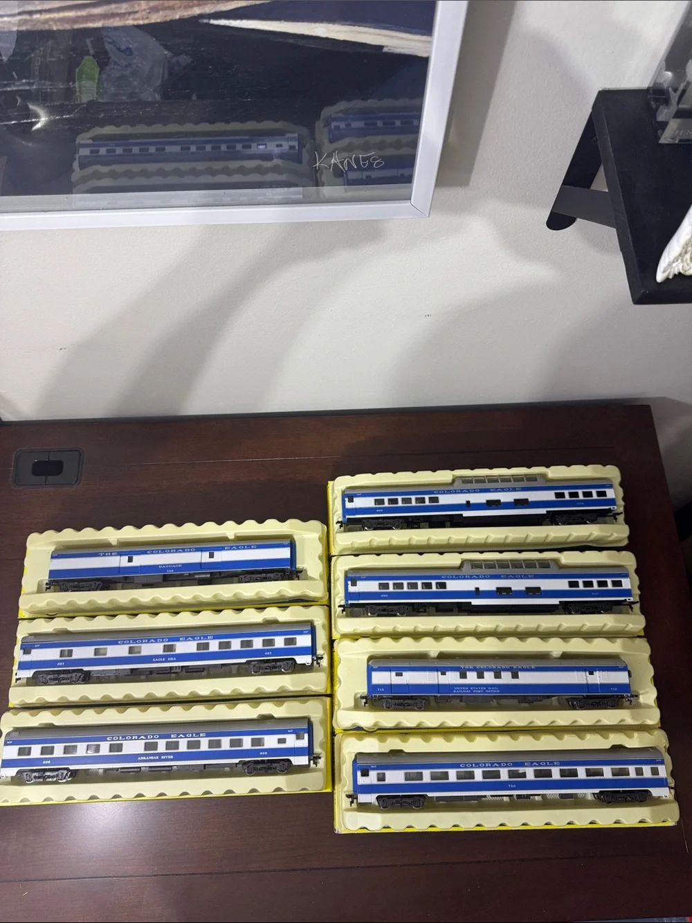 AHM The Colorado Eagle 1930’s HO 7 Piece Constant Lighting Passenger Car Set New